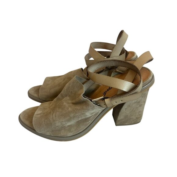 Free People See Ya There Suede Sandals Ankle Buckle Chunky Heels Size 41 10 US - Picture 7 of 13